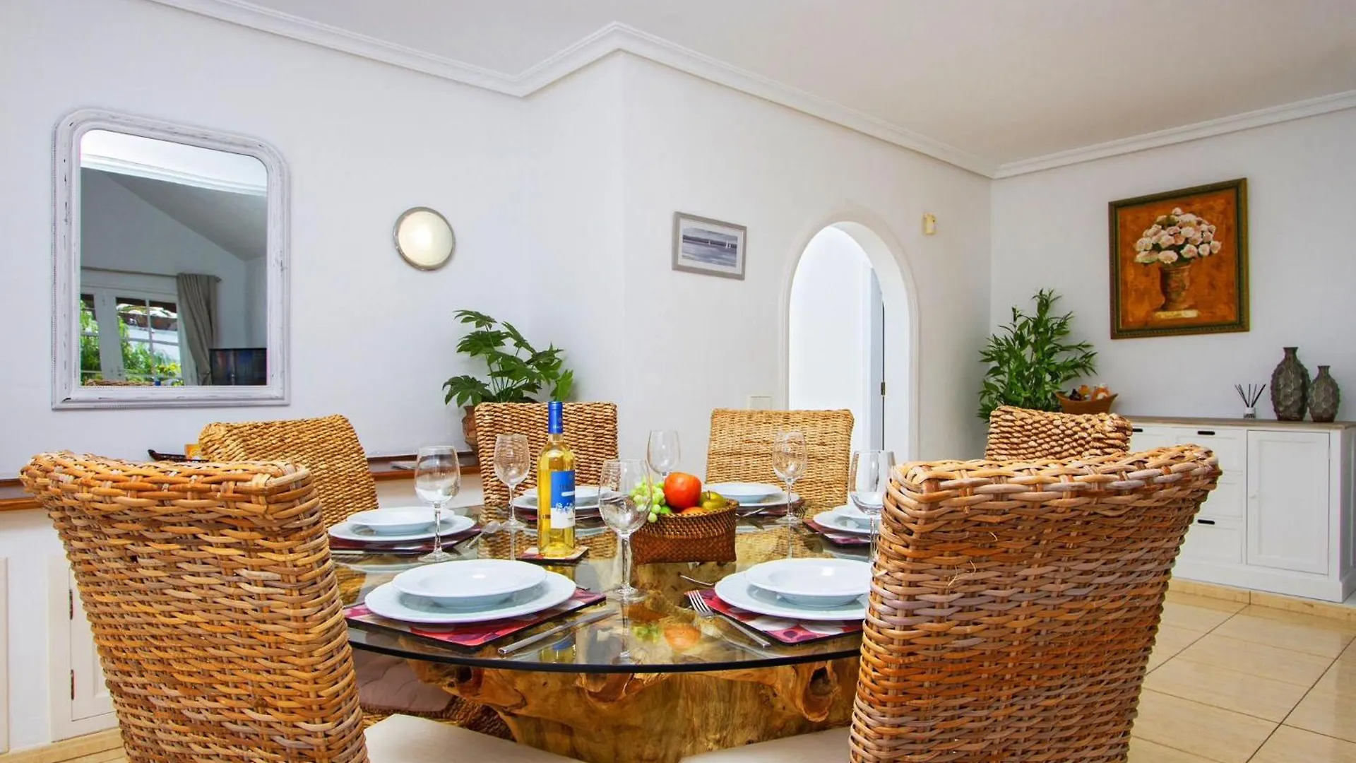 Exceptional 3 Bedroom Villa Adsey -Short Walk To Town - By Lanzarote Leisure Villas Puerto del Carmen